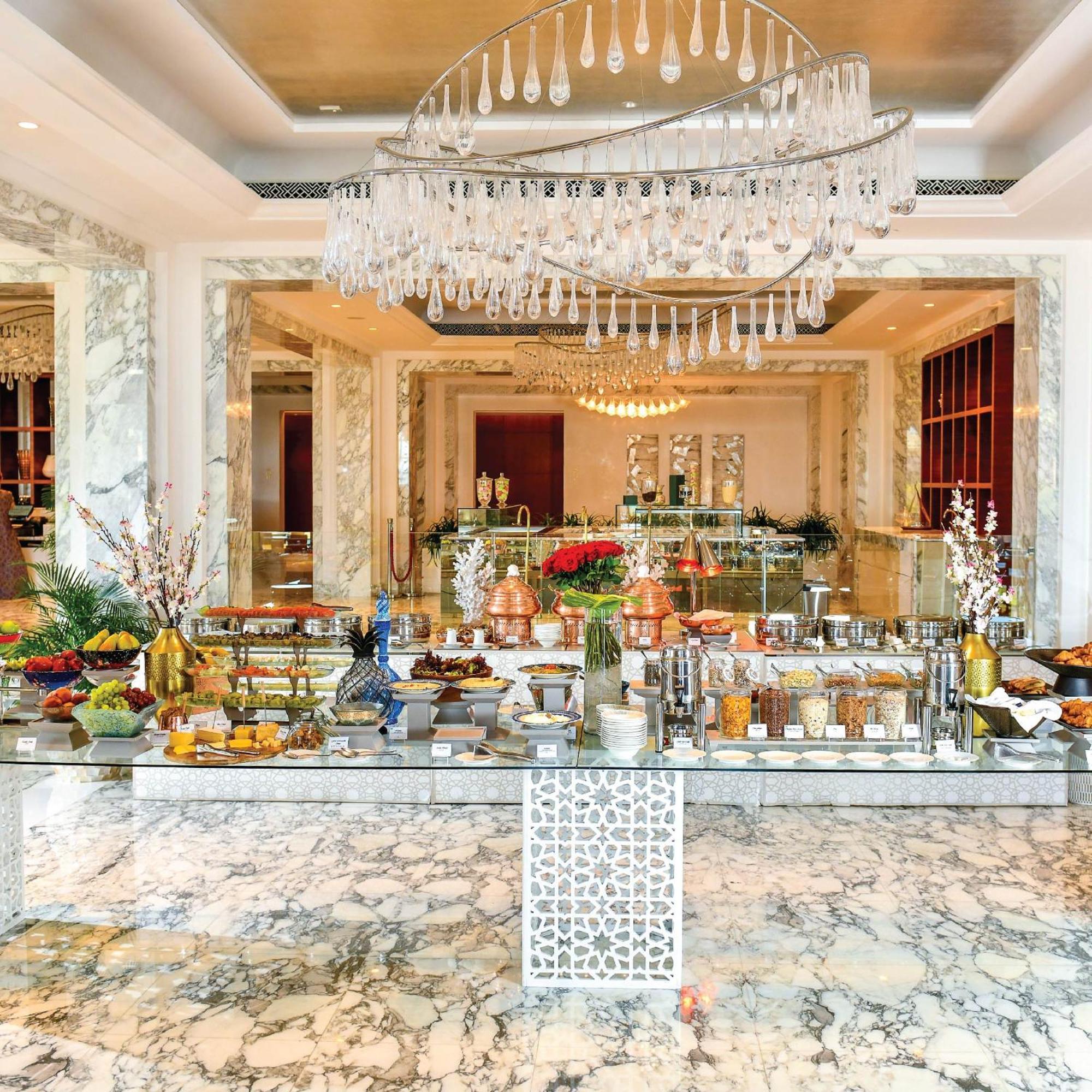 منتجع رويال سراي - من إدارة أكور المنامة المظهر الخارجي الصورة The lobby of the hotel